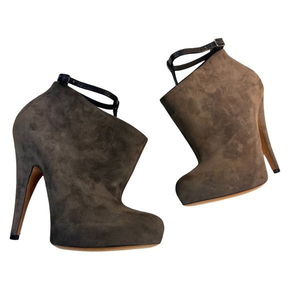 Givenchy Women’s Heels Fetish Tstrap Ankle Booties Gray Suede Size: 5.5 - Picture 2 of 16